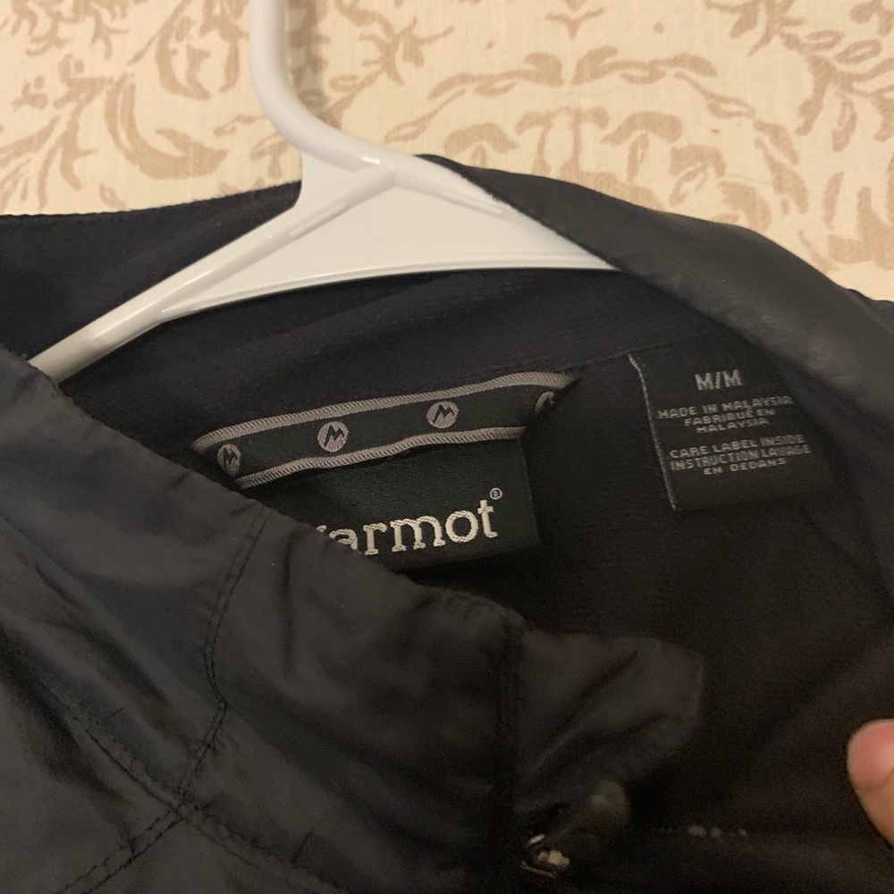 Marmot Black Light Soft Shell Lined Vest - Picture 5 of 5